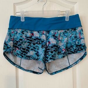 Lululemon Speed Up Shorts Blue with Abstract Design Size 6